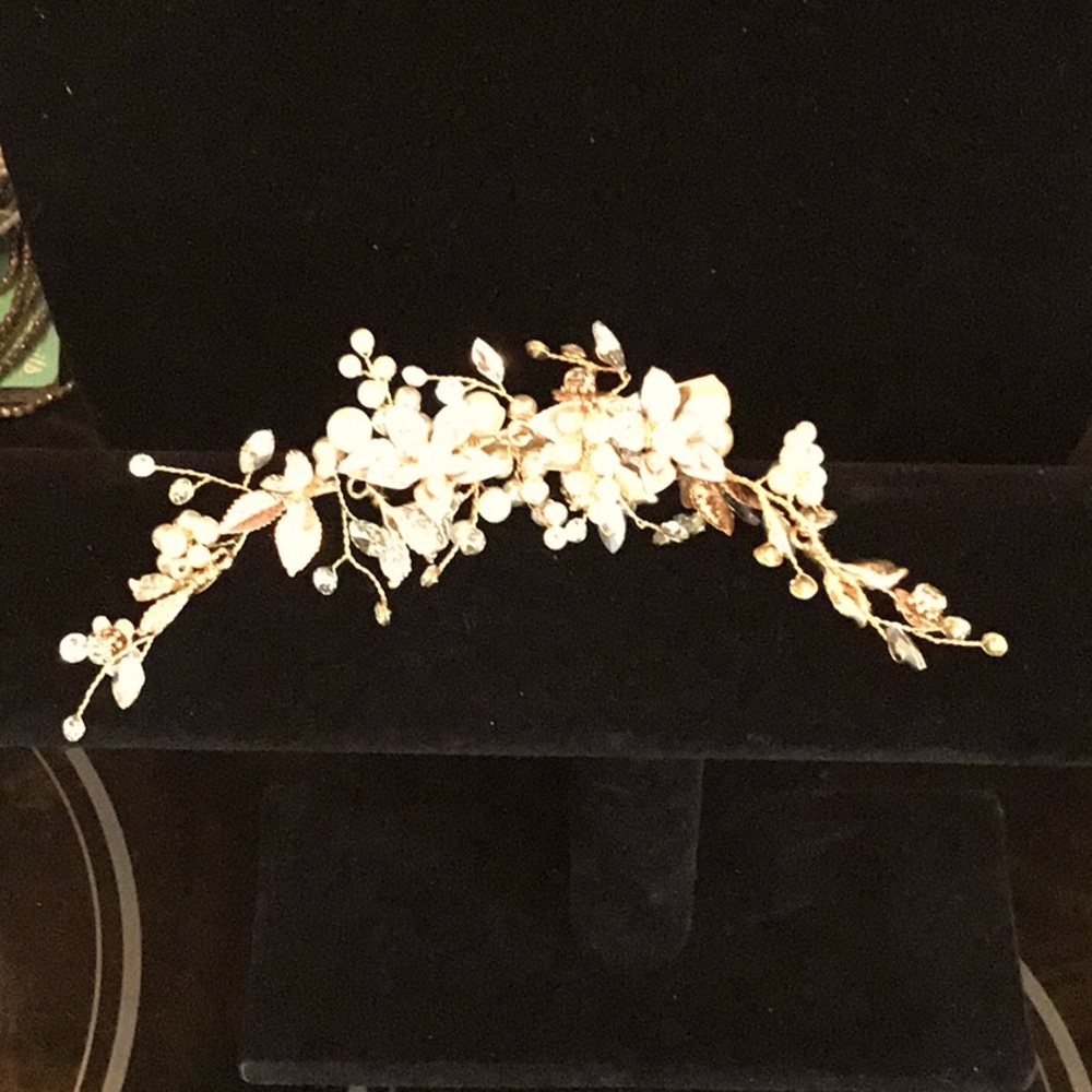Stunning rose, gold hair piece